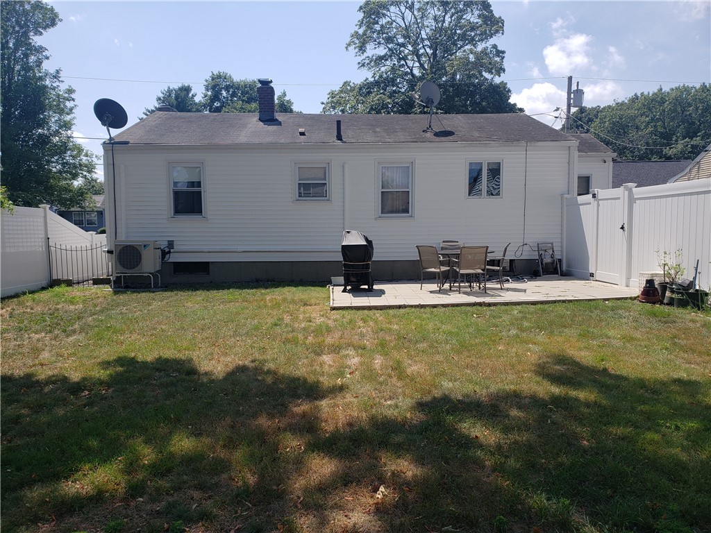 5 Cass Street Lincoln, RI 02865 - Photo 6 of 22 Gallery Image 6