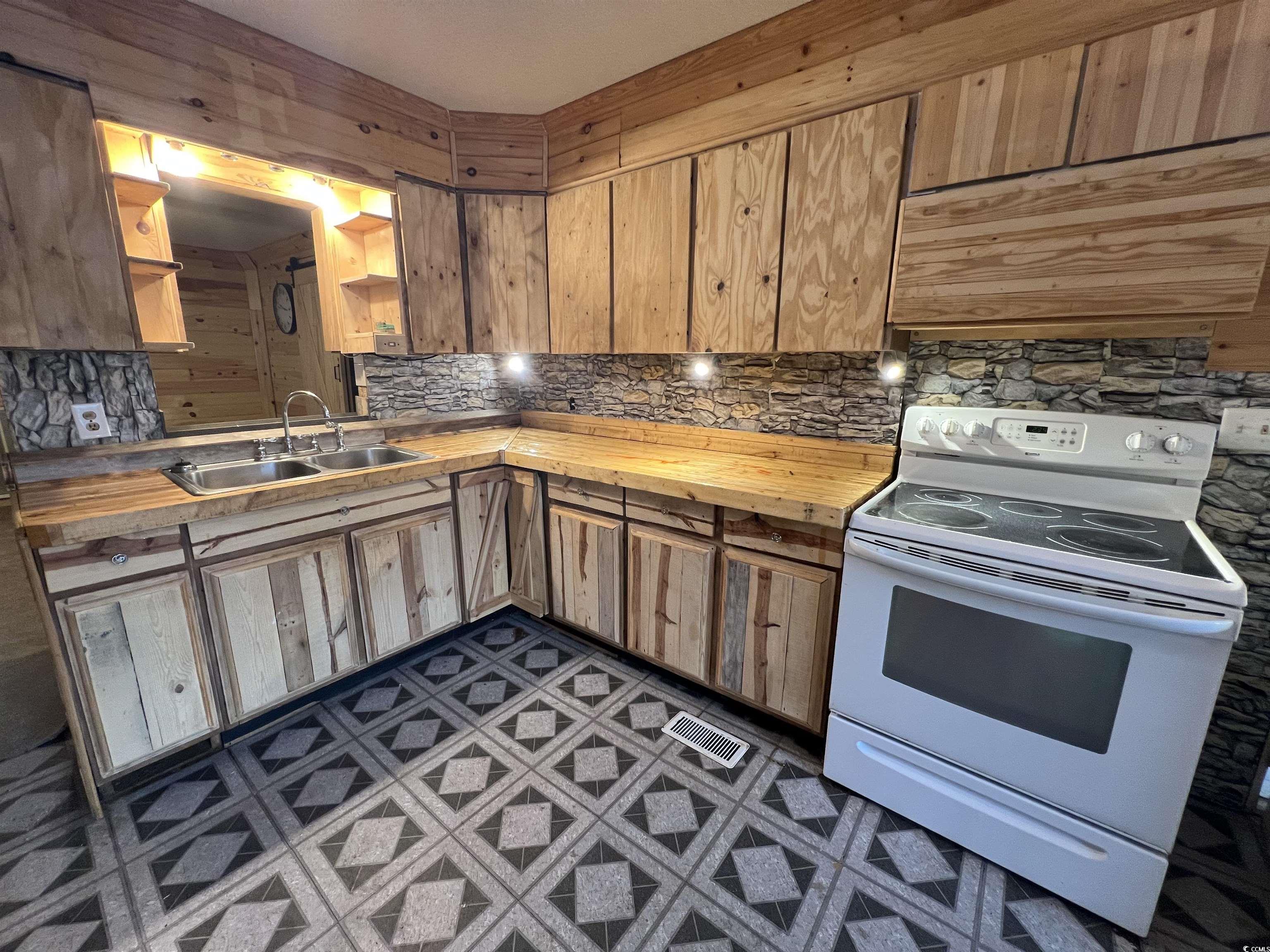 2472 Fire Tower Road New Zion, SC 29111 - Photo 5 of 18 Gallery Image 5