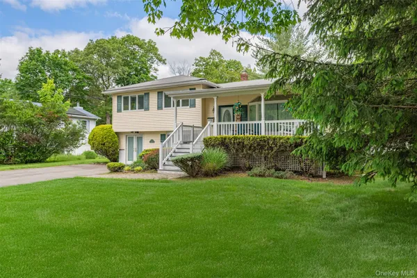 $849,000 | 16 Van Orden Avenue, Suffern, NY 10901