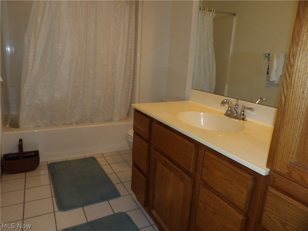 6695 Clingan Road, Unit 15 Youngstown, OH 44514 - Photo 7 of 19