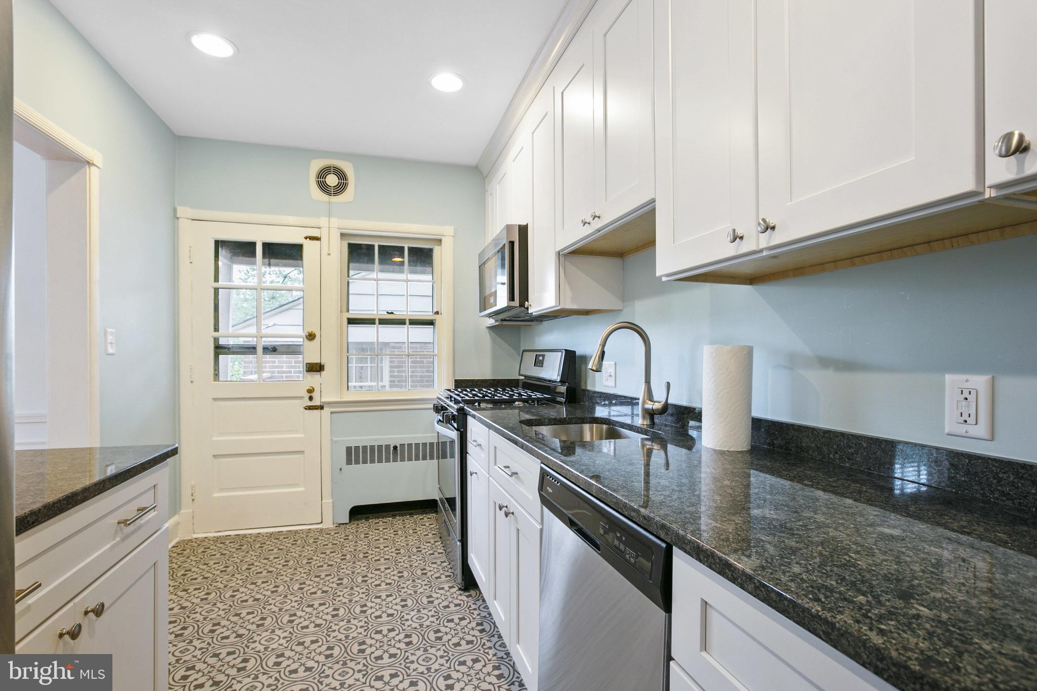 117 Dunkirk Road Baltimore, MD 21212 - Photo 12 of 48