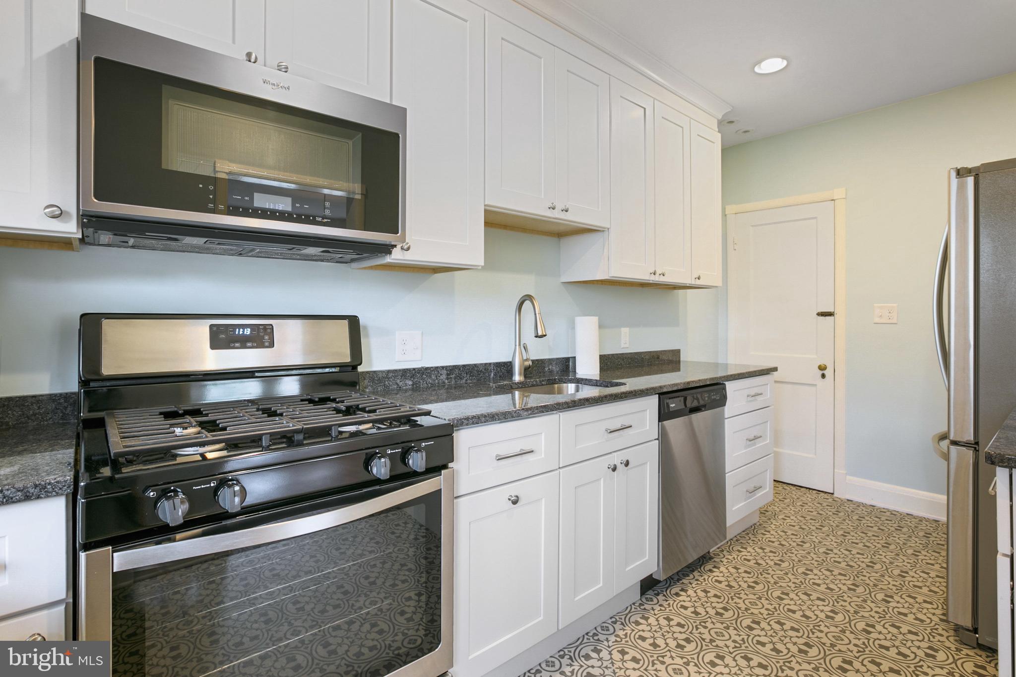 117 Dunkirk Road Baltimore, MD 21212 - Photo 10 of 48