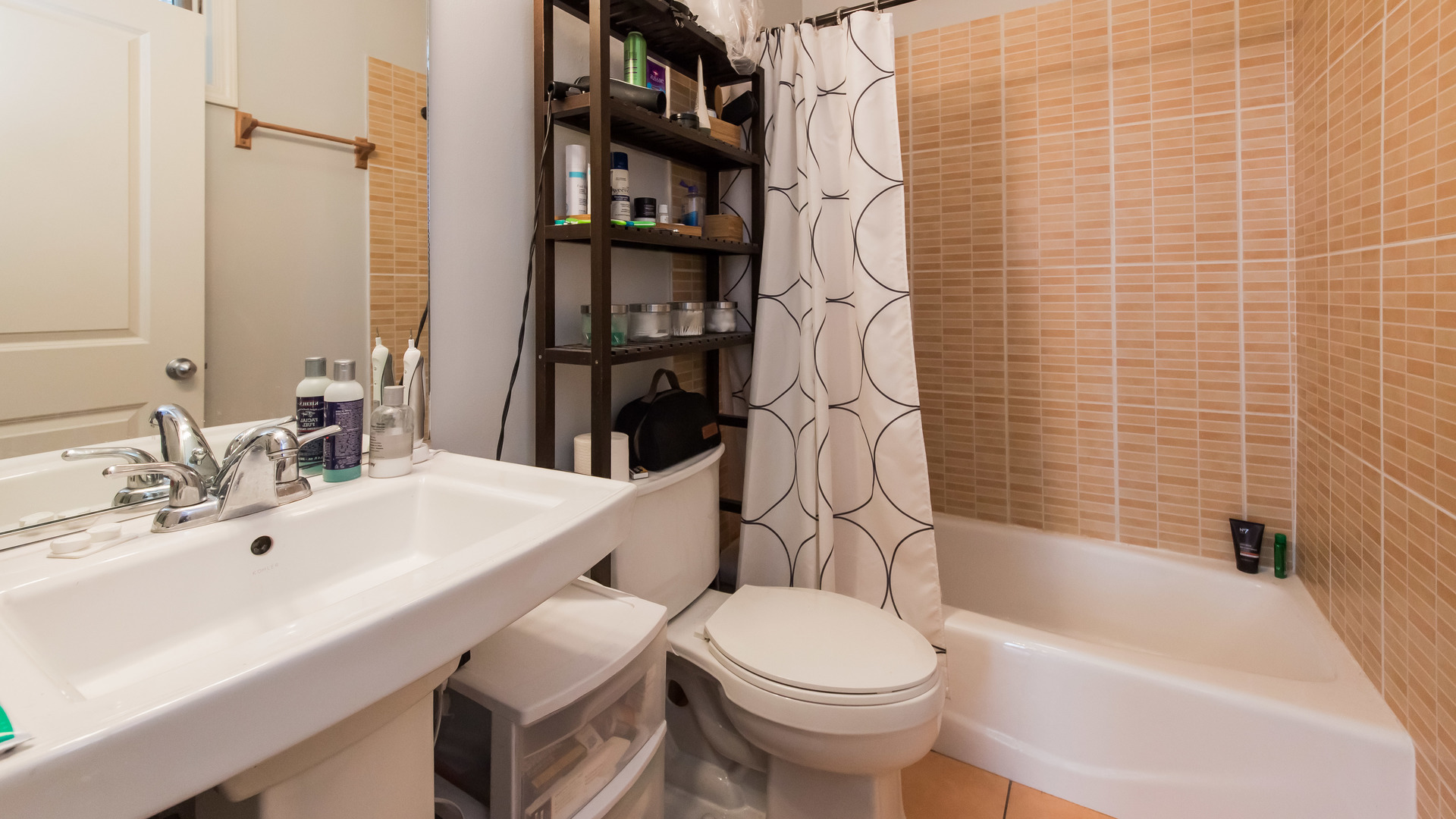 1133 West Addison Street Chicago, IL 60613 - Photo 15 of 42