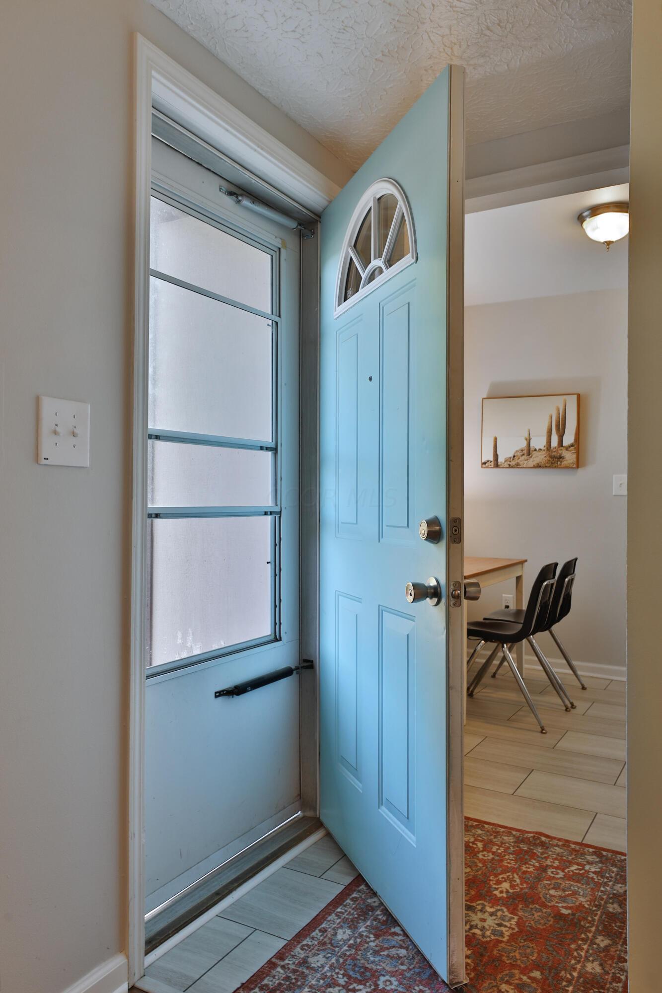3044 Karl Road Columbus, OH 43224 - Photo 2 of 34 Front door