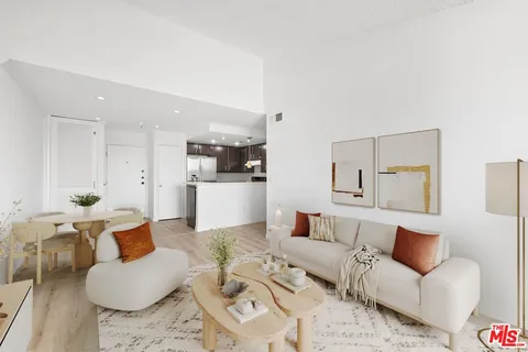 $369,000 | 5143 Bakman Avenue, Unit 406, North Hollywood, CA 91601