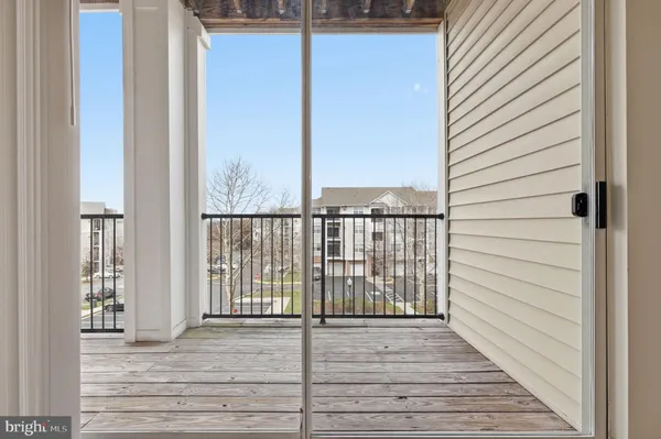 $299,900 | 19605 Galway Bay Circle, Unit 304, Germantown, MD 20874