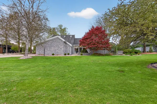 $620,000 | 4530 Eagle Drive, Jackson, MI 49201