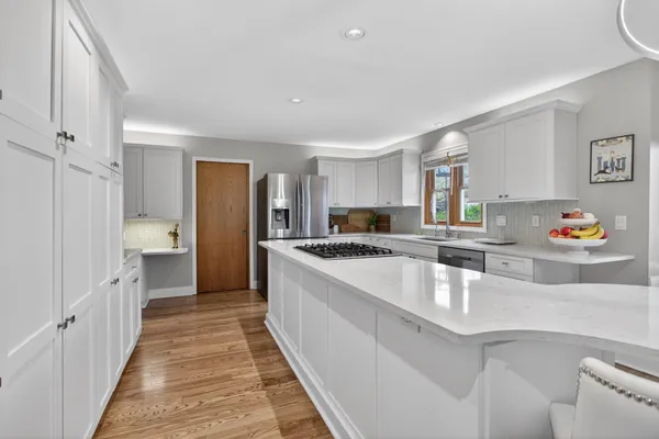 $620,000 | 4530 Eagle Drive, Jackson, MI 49201