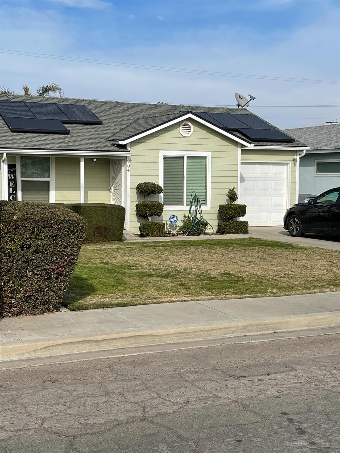 204 East Myrtle Avenue Reedley, CA 93654 - Photo 1 of 11 Gallery Image 1