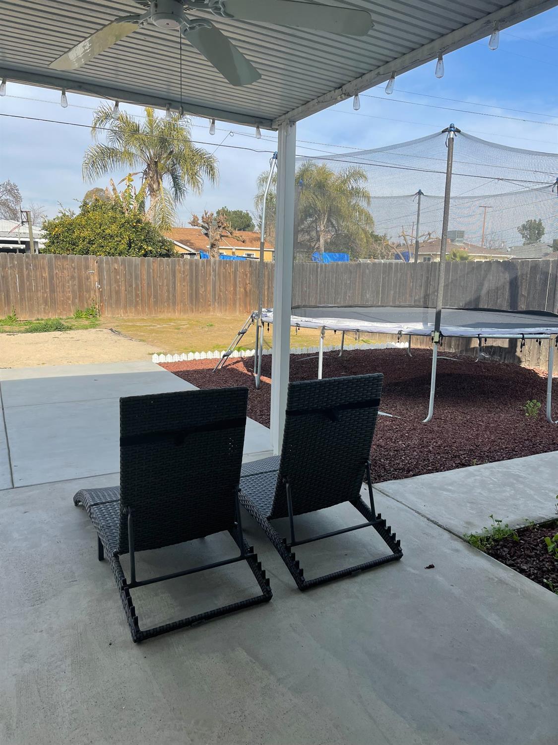 204 East Myrtle Avenue Reedley, CA 93654 - Photo 9 of 11 Gallery Image 9