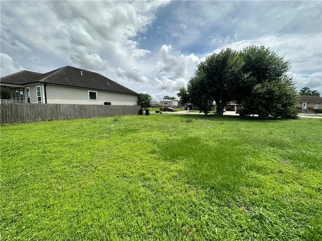 $69,900 | 8517 Patricia Street, Chalmette, LA 70043