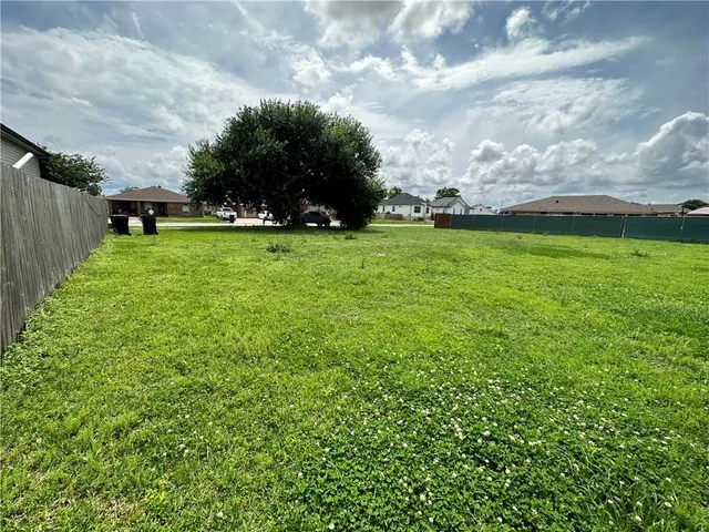 $69,900 | 8517 Patricia Street, Chalmette, LA 70043