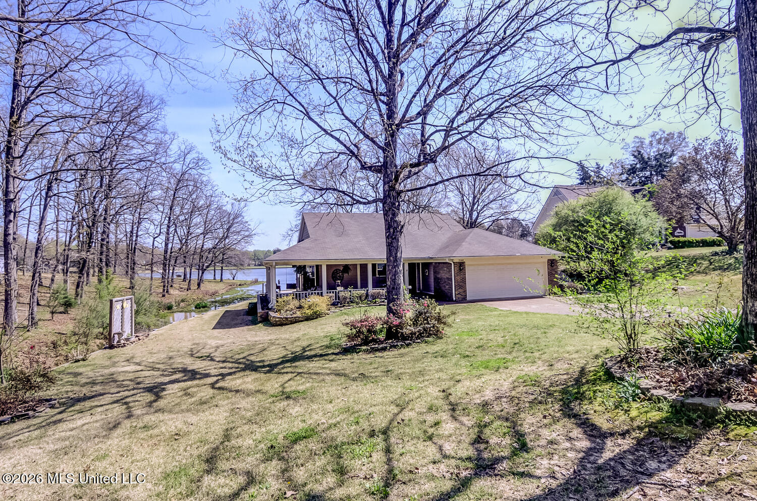 2160 Taryn Lane Nesbit, MS 38651 - Photo 2 of 52 DSC_0635_6_7_8_9