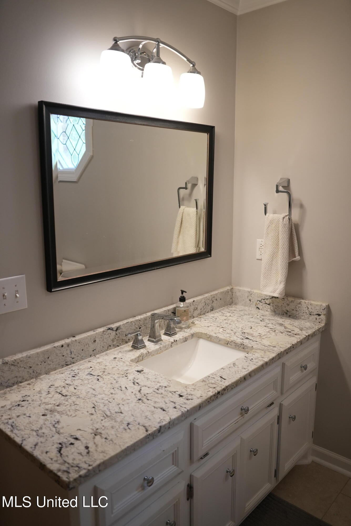 126 Oak Ridge Lane Raymond, MS 39154 - Photo 11 of 21 DSC00258