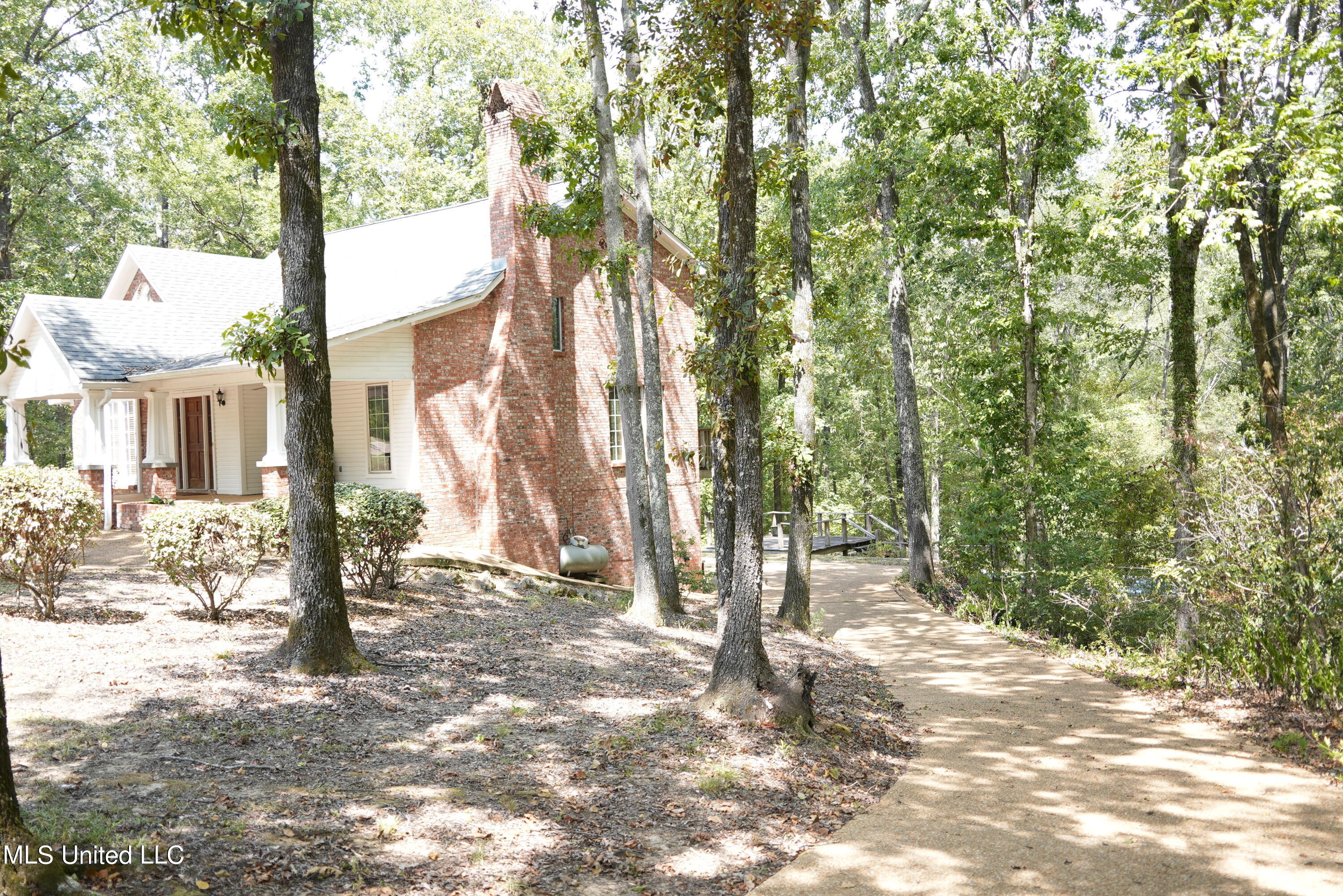 126 Oak Ridge Lane Raymond, MS 39154 - Photo 15 of 21 DSC00259