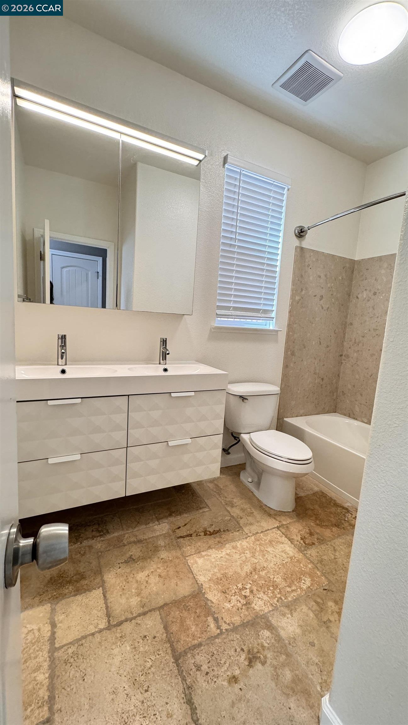 76 Tampico Court Bay Point, CA 94565 - Photo 13 of 36