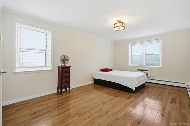 $675,000 | 25 Chapel Place, Unit 1B, Great Neck, NY 11021