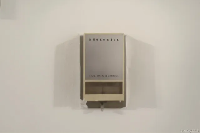 $675,000 | 25 Chapel Place, Unit 1B, Great Neck, NY 11021