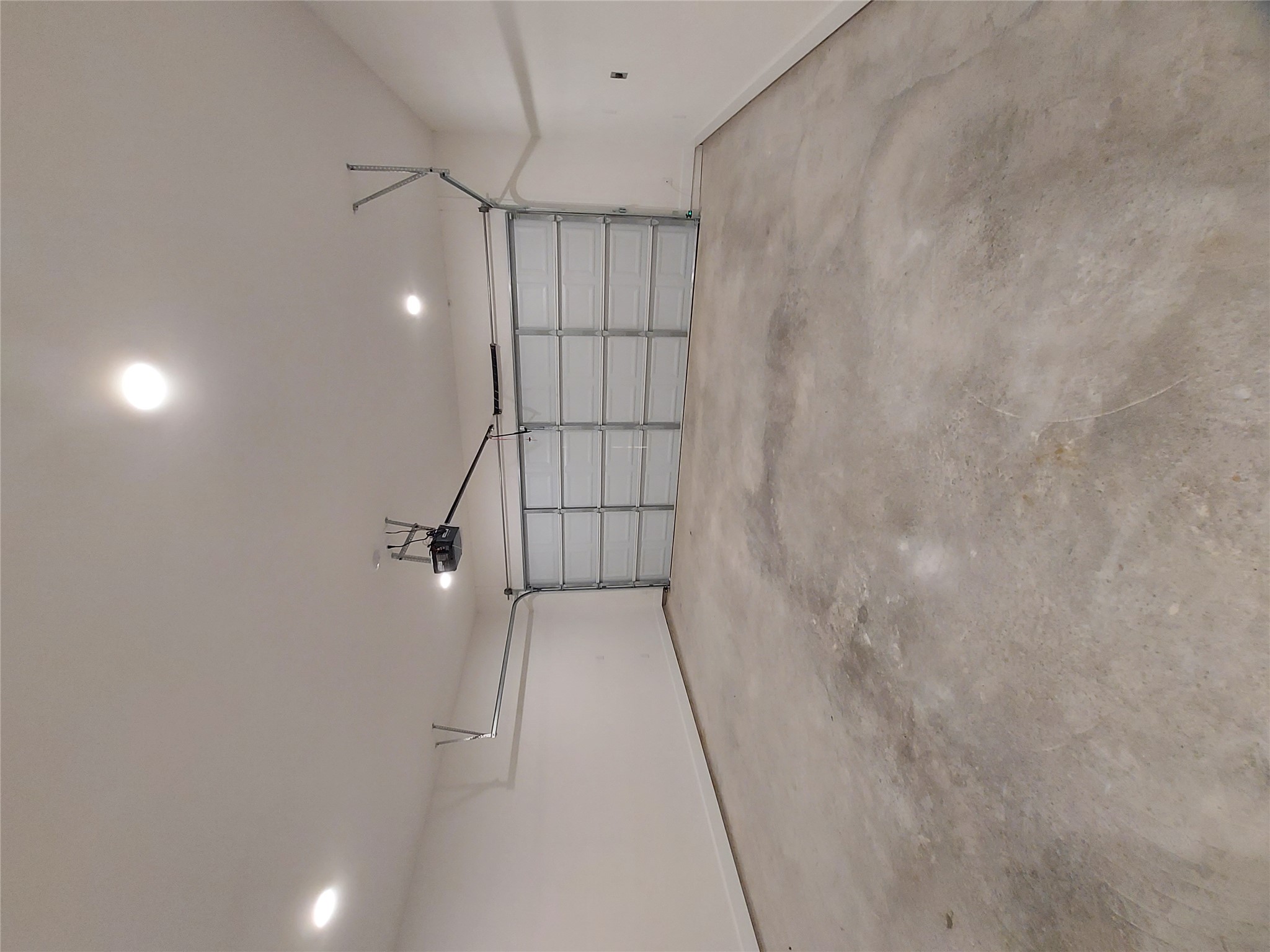 121 Spanish Oak Trail Cameron, TX 76520 - Photo 21 of 36 a view of a garage