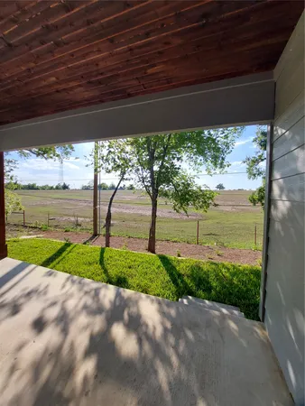 $446,400 | 121 Spanish Oak Trail, Cameron, TX 76520