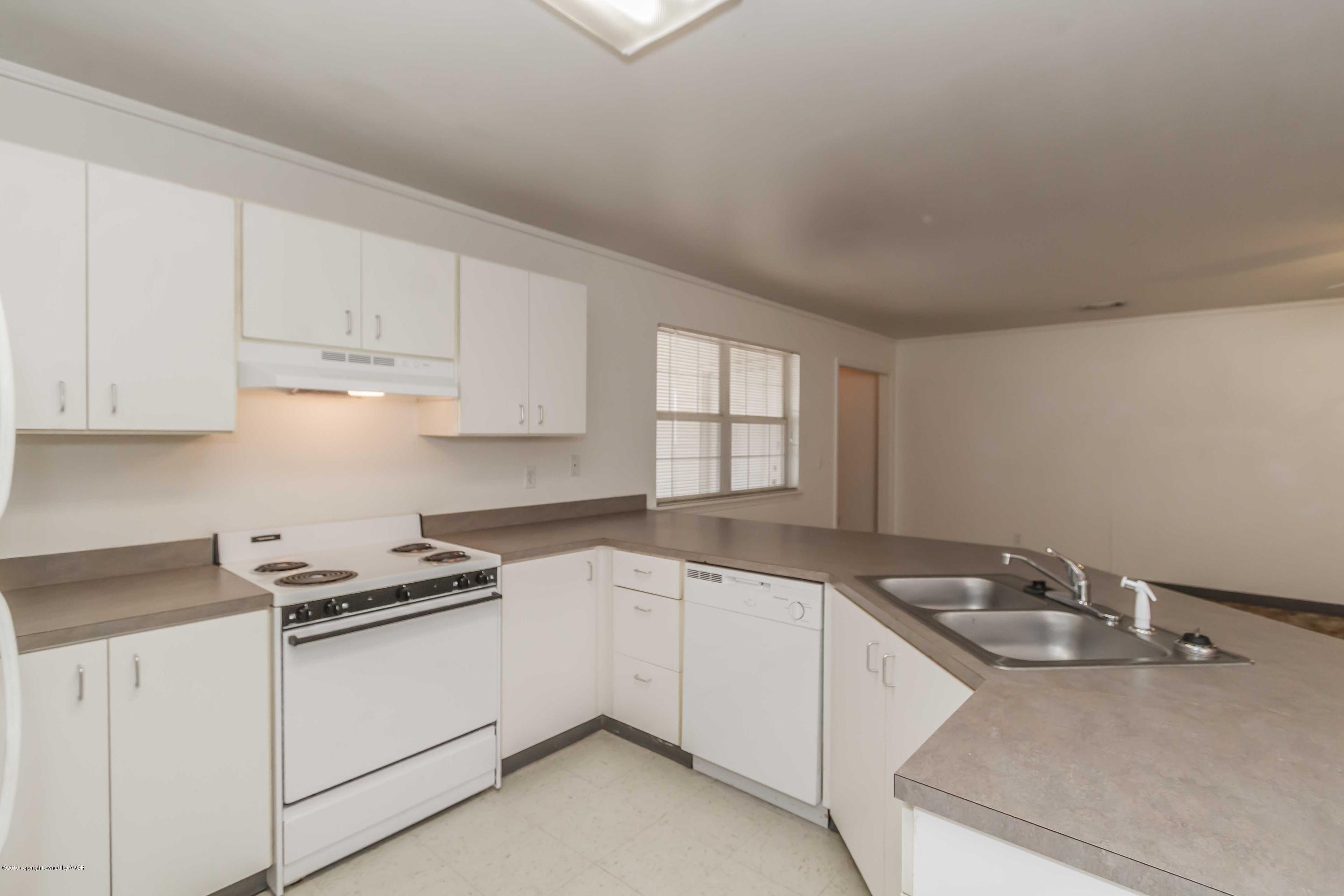 63 Valleyview Road Canyon, TX 79015 - Photo 15 of 29 KITCHEN VIEW 5