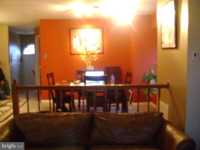 46943 Rabbitrun Terrace Sterling, VA 20164 - Photo 4 of 10 Dining Room