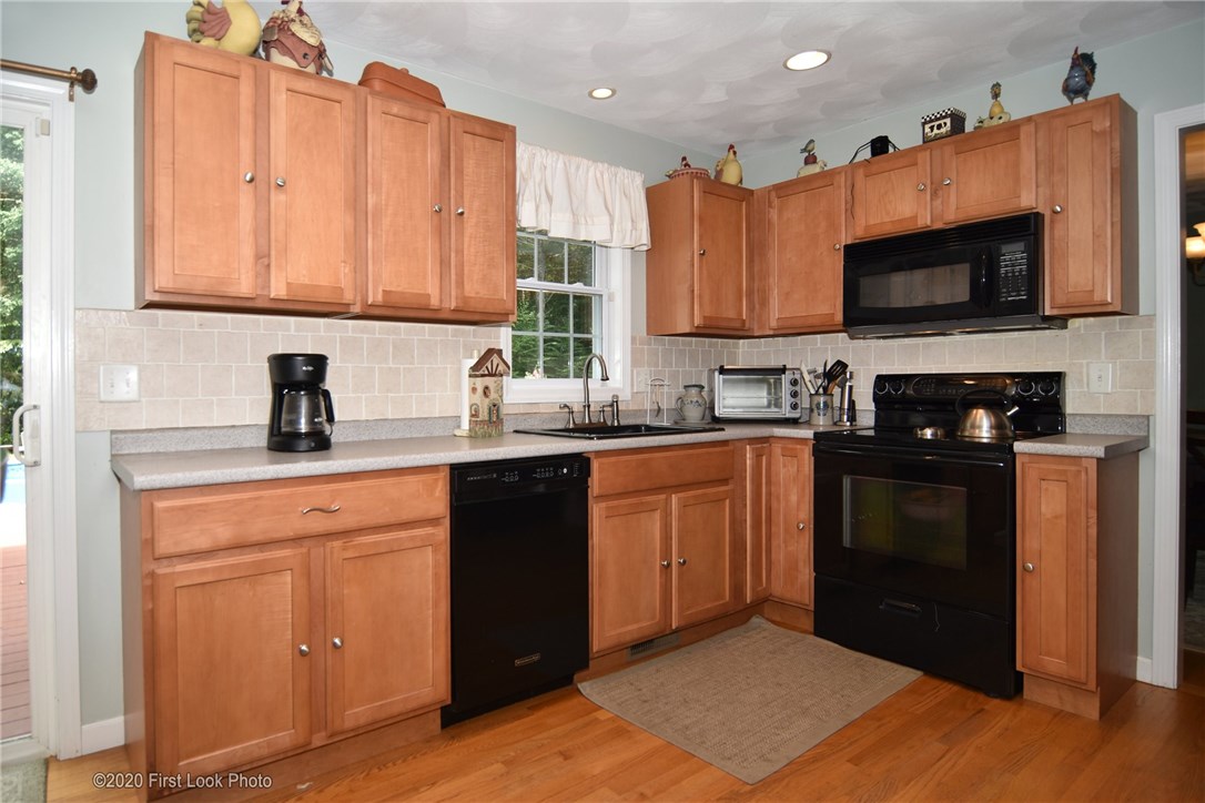 44 Shippee Schoolhouse Road Foster, RI 02825 - Photo 11 of 44 Kitchen