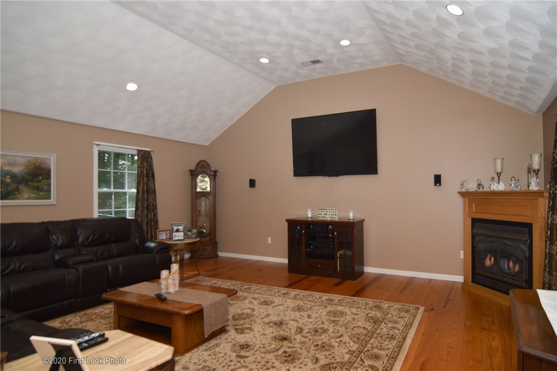 44 Shippee Schoolhouse Road Foster, RI 02825 - Photo 7 of 44 Great Room