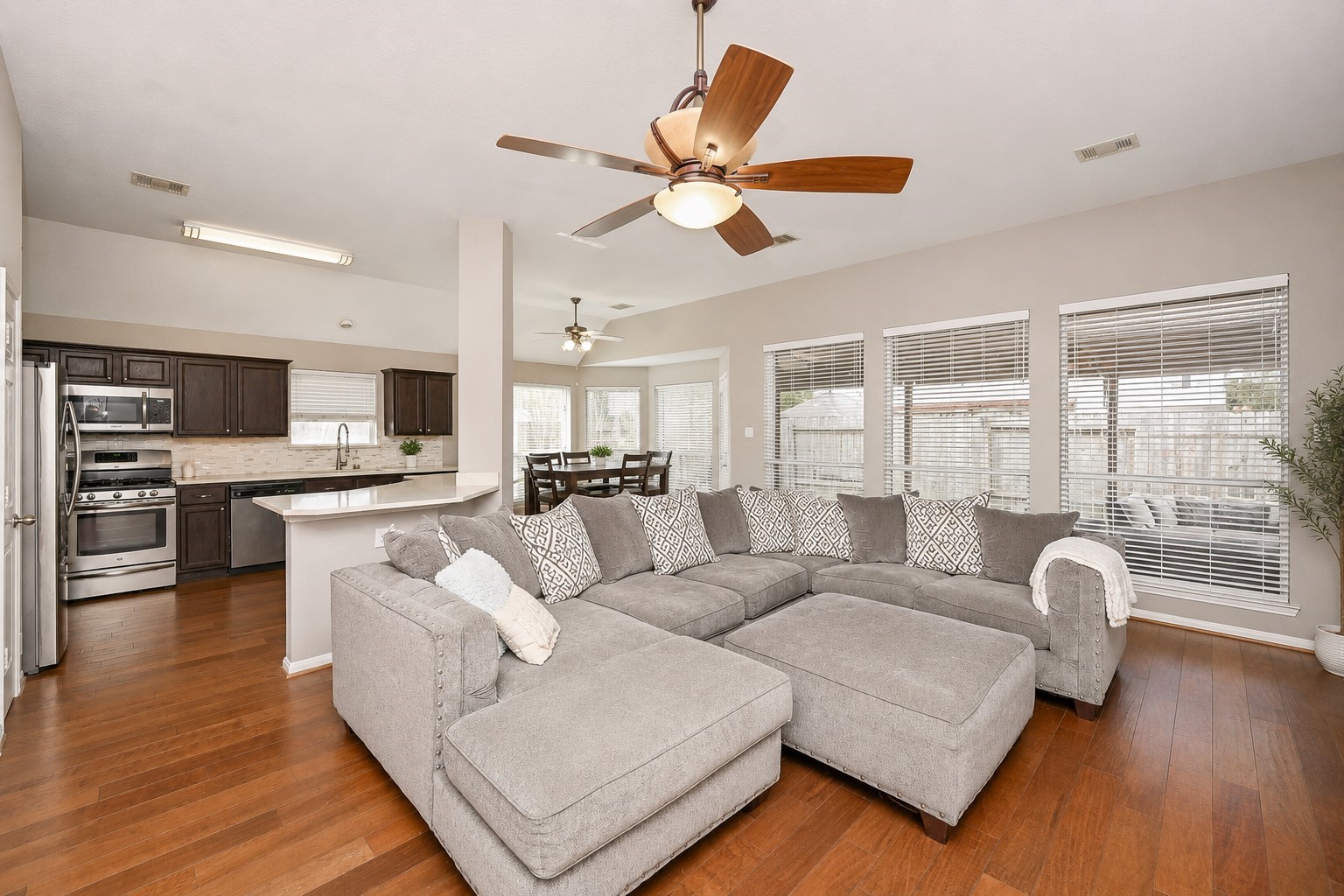 3907 Tigris Ridge Drive Katy, TX 77449 - Photo 4 of 19