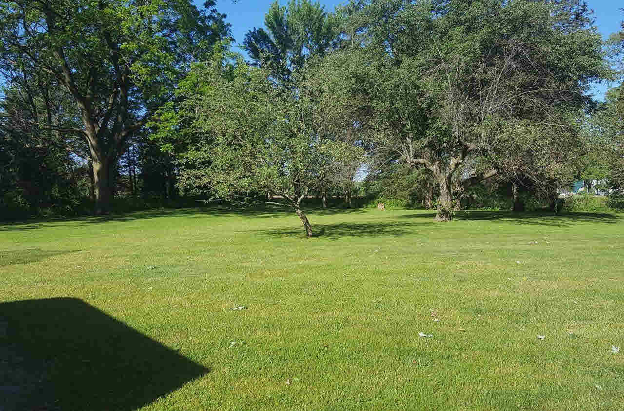 10075 Carpenter Road Flushing, MI 48433 - Photo 41 of 49 21306127-40.JPG
