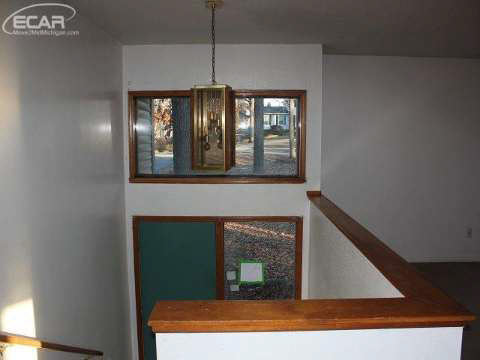 5303 Owen Road Linden, MI 48451 - Photo 7 of 19 20427718-6.JPG