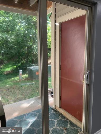 1785 Jonathan Way, Unit B Reston, VA 20190 - Photo 25 of 35