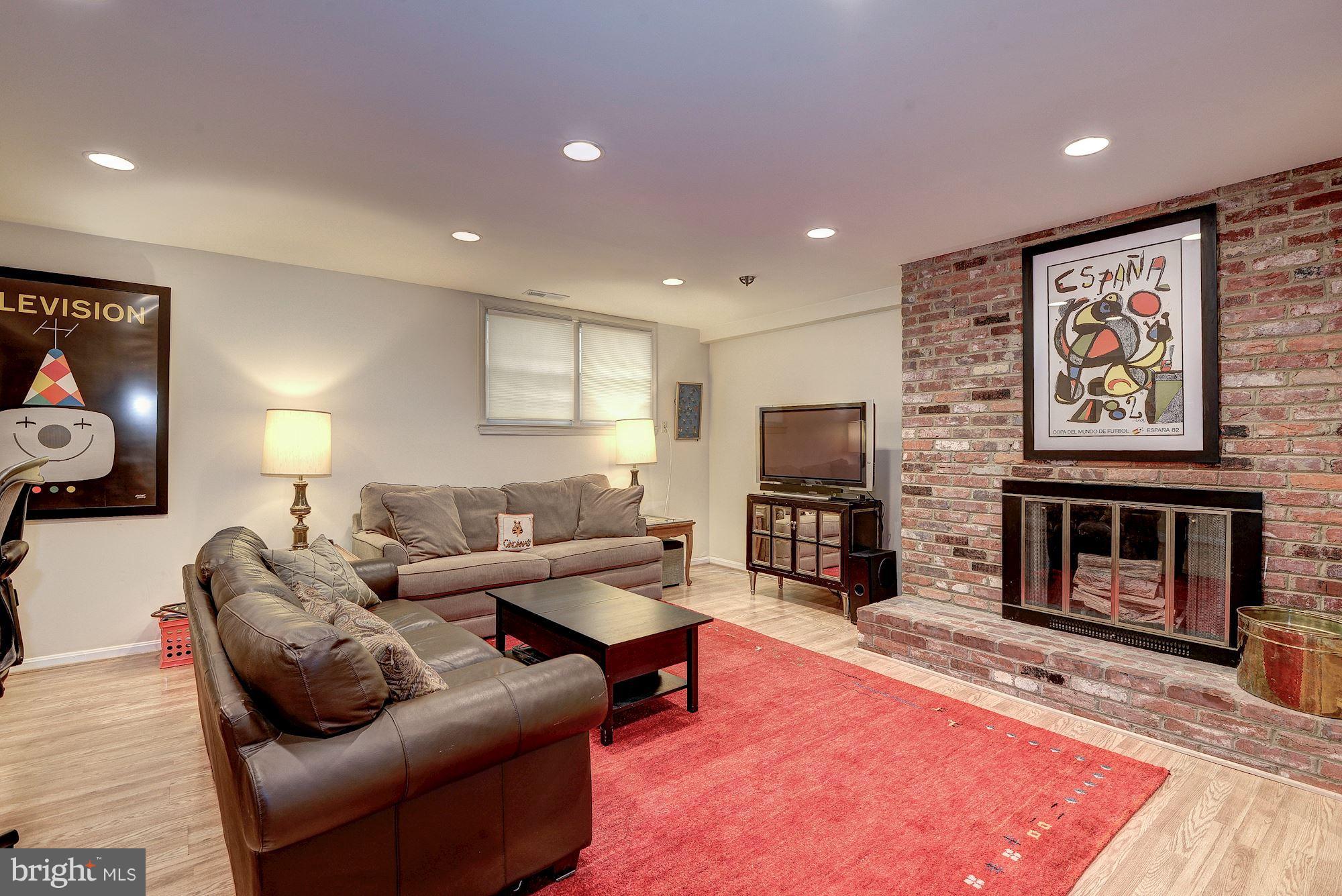 1951 Kirby Road McLean, VA 22101 - Photo 5 of 30 Family Room