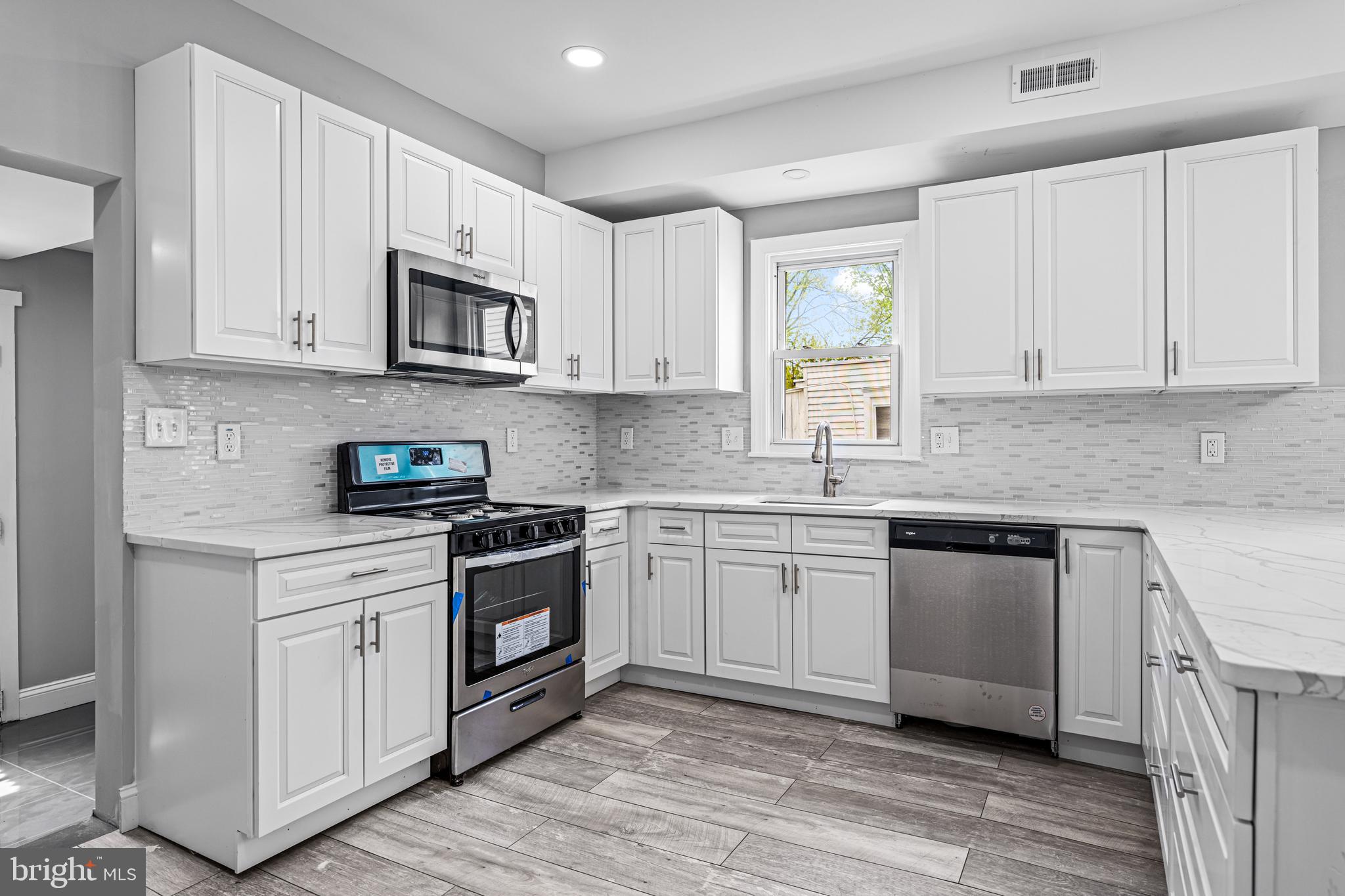 245 Crown Point Road Thorofare, NJ 08086 - Photo 17 of 42