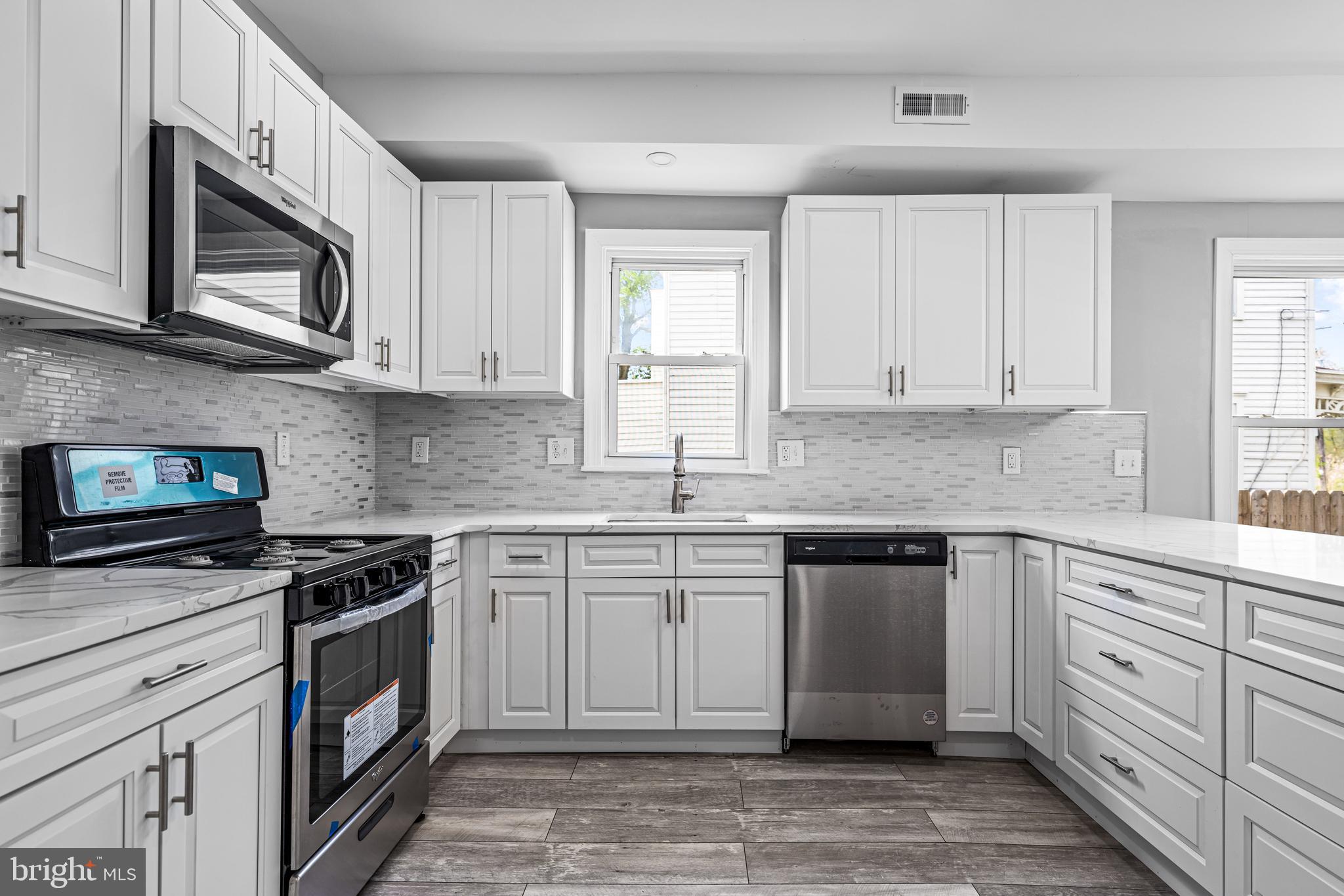 245 Crown Point Road Thorofare, NJ 08086 - Photo 18 of 42