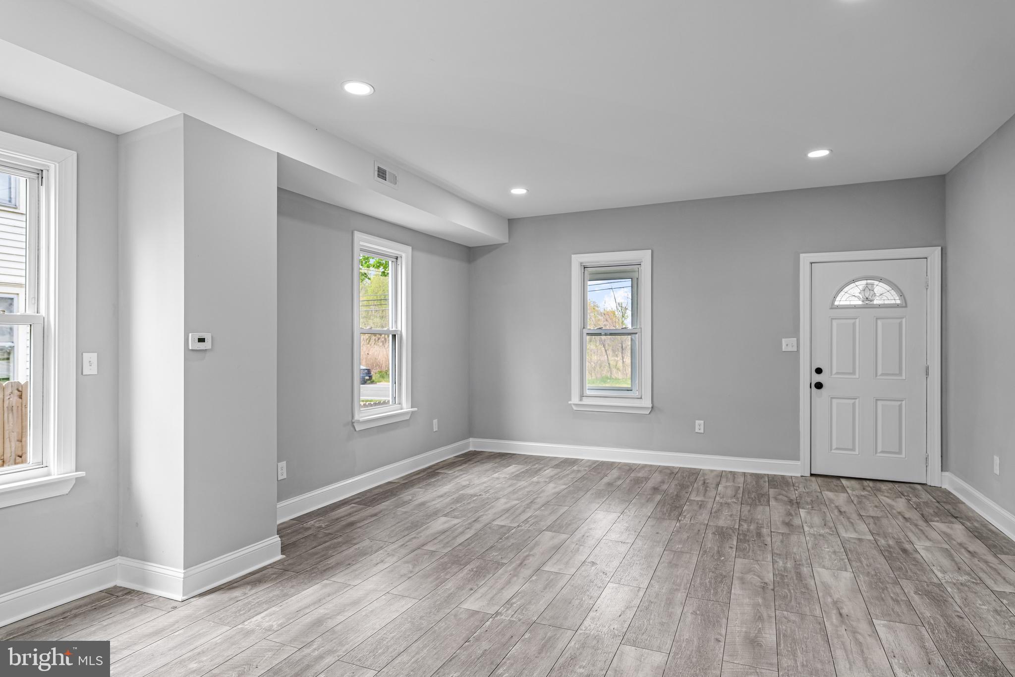 245 Crown Point Road Thorofare, NJ 08086 - Photo 8 of 42