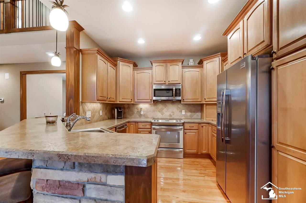 3720 Consear Road Lambertville, MI 48144 - Photo 17 of 73 50006212-17.JPG