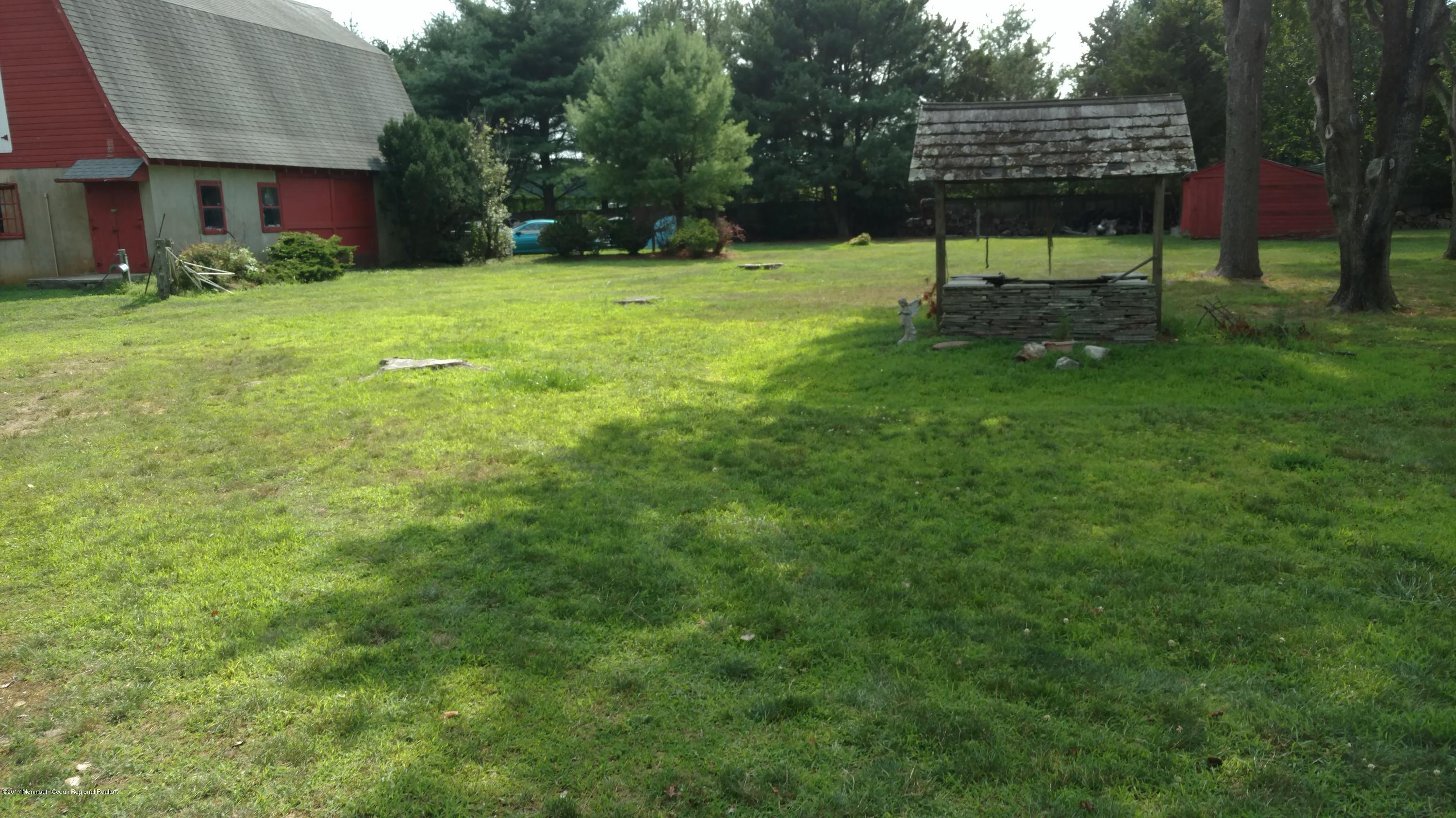 1908 Whitesville Road Toms River, NJ 08755 - Photo 4 of 13 Whitesville 4