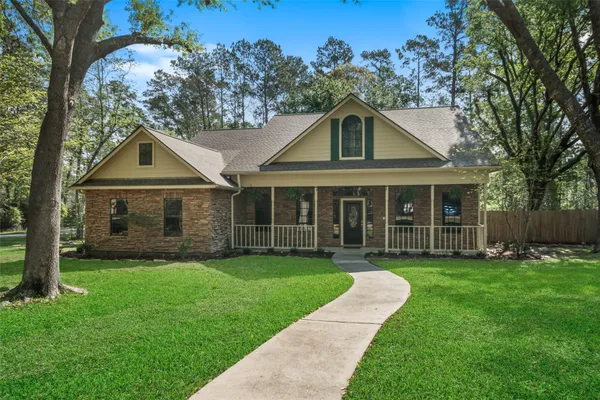 $649,950 | 2400 Hollowbrook Lane, Conroe, TX 77384