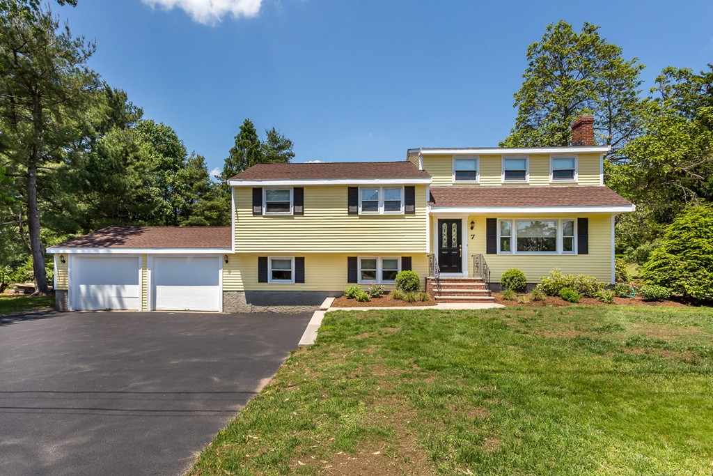 7 Westdale Road Canton, MA 02021 - Photo 2 of 25 Gallery Image 2