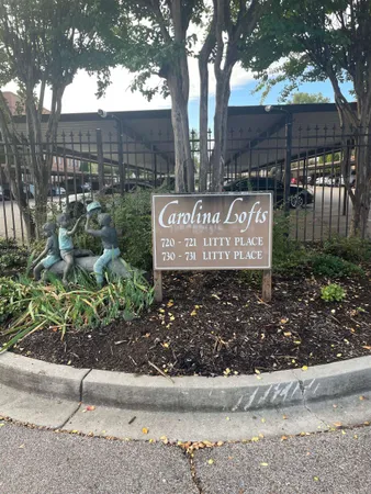 a view of sign board