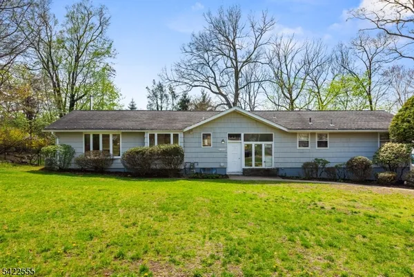 $995,000 | 106 Dogwood Drive, Oakland, NJ 07436