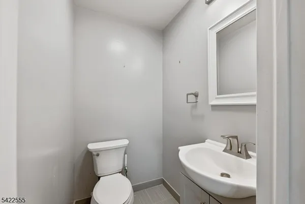 $995,000 | 106 Dogwood Drive, Oakland, NJ 07436