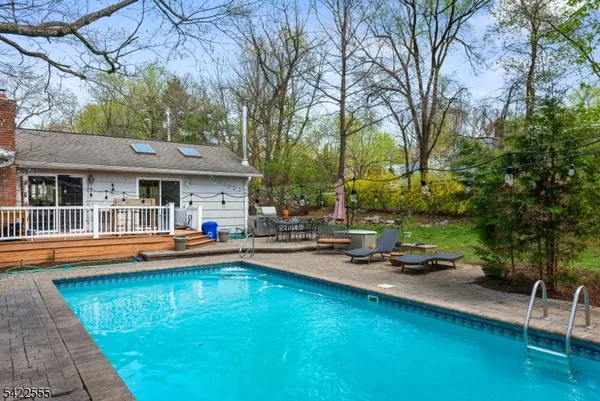 $995,000 | 106 Dogwood Drive, Oakland, NJ 07436