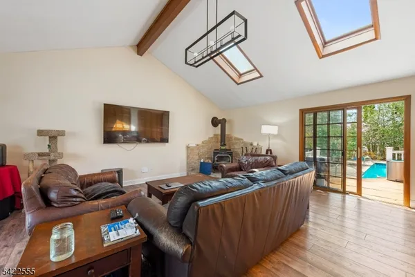 $995,000 | 106 Dogwood Drive, Oakland, NJ 07436