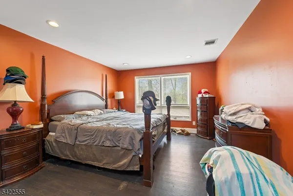 $995,000 | 106 Dogwood Drive, Oakland, NJ 07436