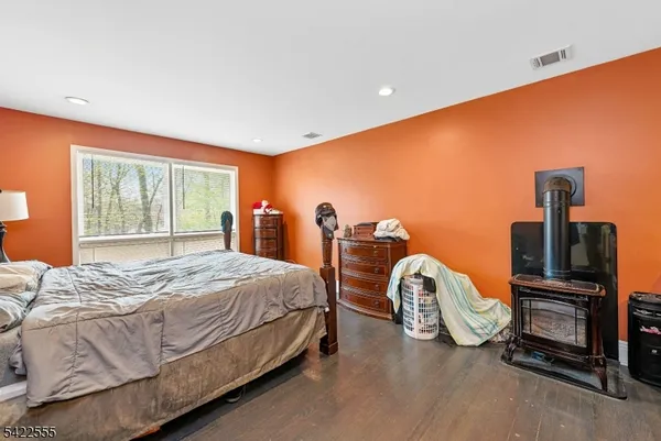 $995,000 | 106 Dogwood Drive, Oakland, NJ 07436