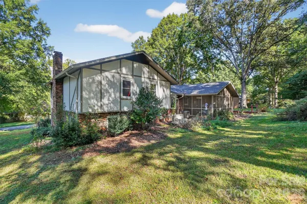 $395,000 | 510 4th Avenue Northeast, Conover, NC 28613