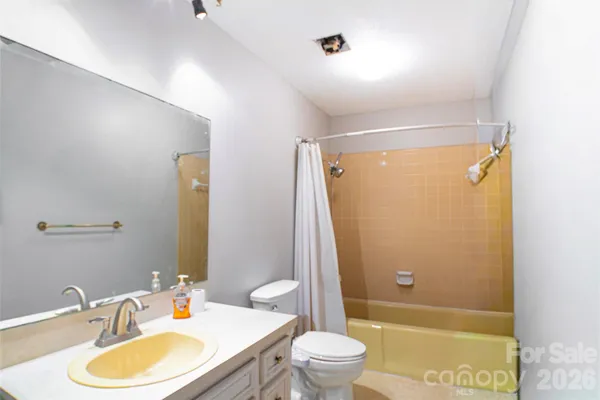 $395,000 | 510 4th Avenue Northeast, Conover, NC 28613
