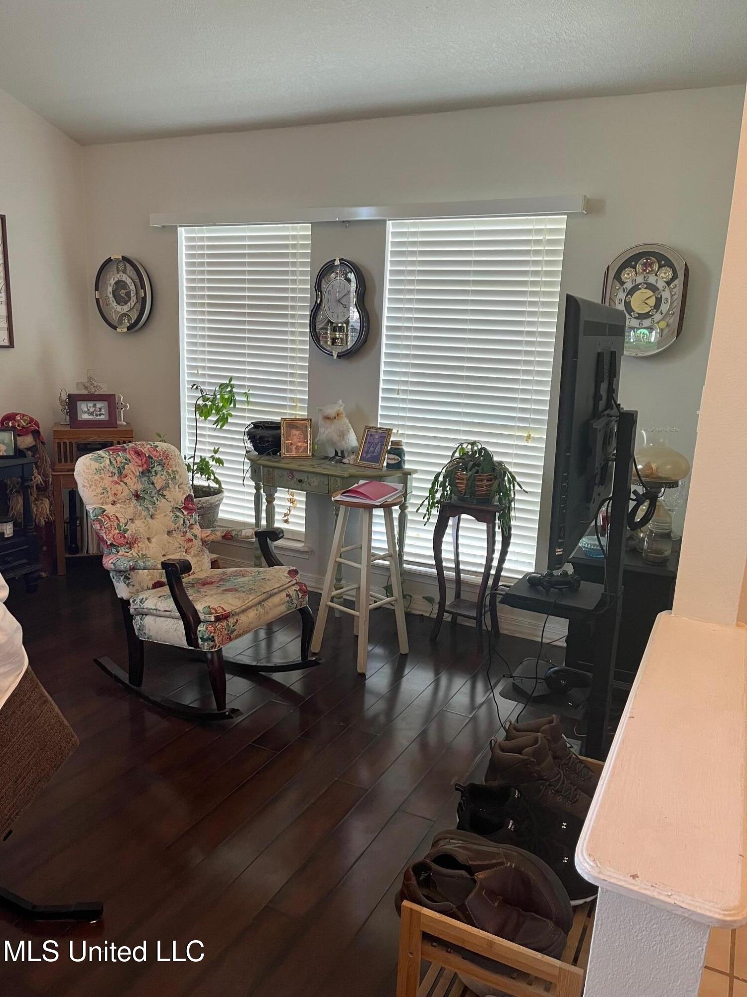 3603 Miles Lane Ocean Springs, MS 39564 - Photo 11 of 15 3603MILES-BRKFT2